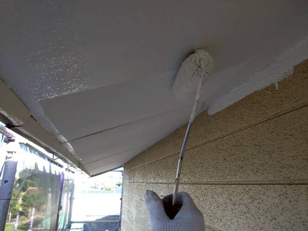 軒下天井 中塗り