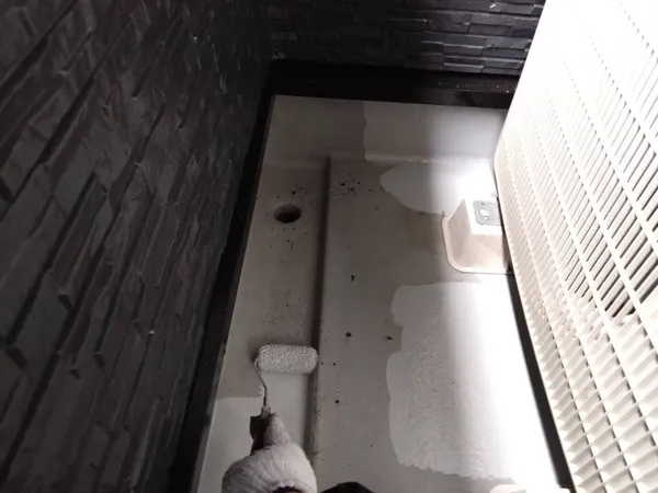 ベランダ 中塗り