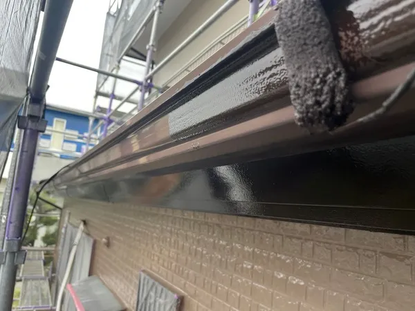 雨樋 中塗り