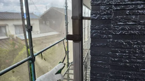 雨樋 中塗り