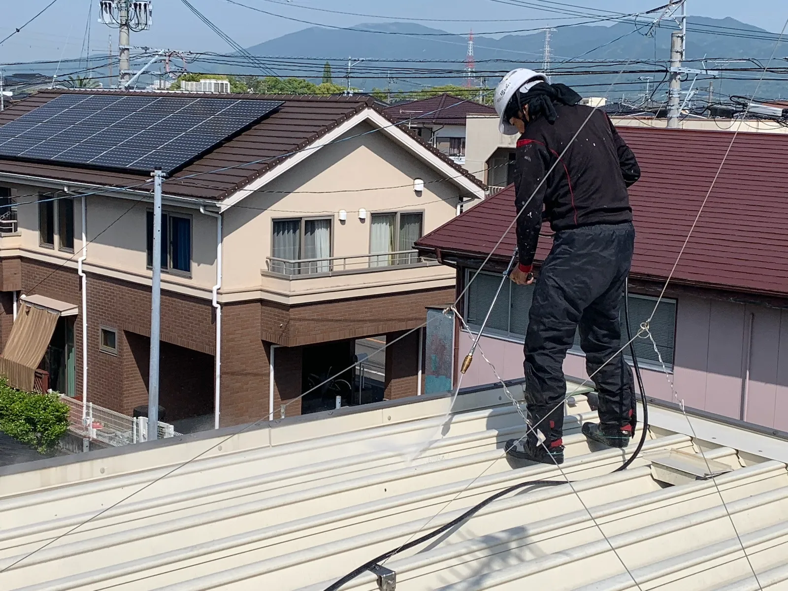 佐賀県　佐賀　佐賀市　塗るばい　サニー建設商事　外壁塗装　塗装　屋根塗装　高木瀬西　　金属屋根　高圧洗浄　5月10日