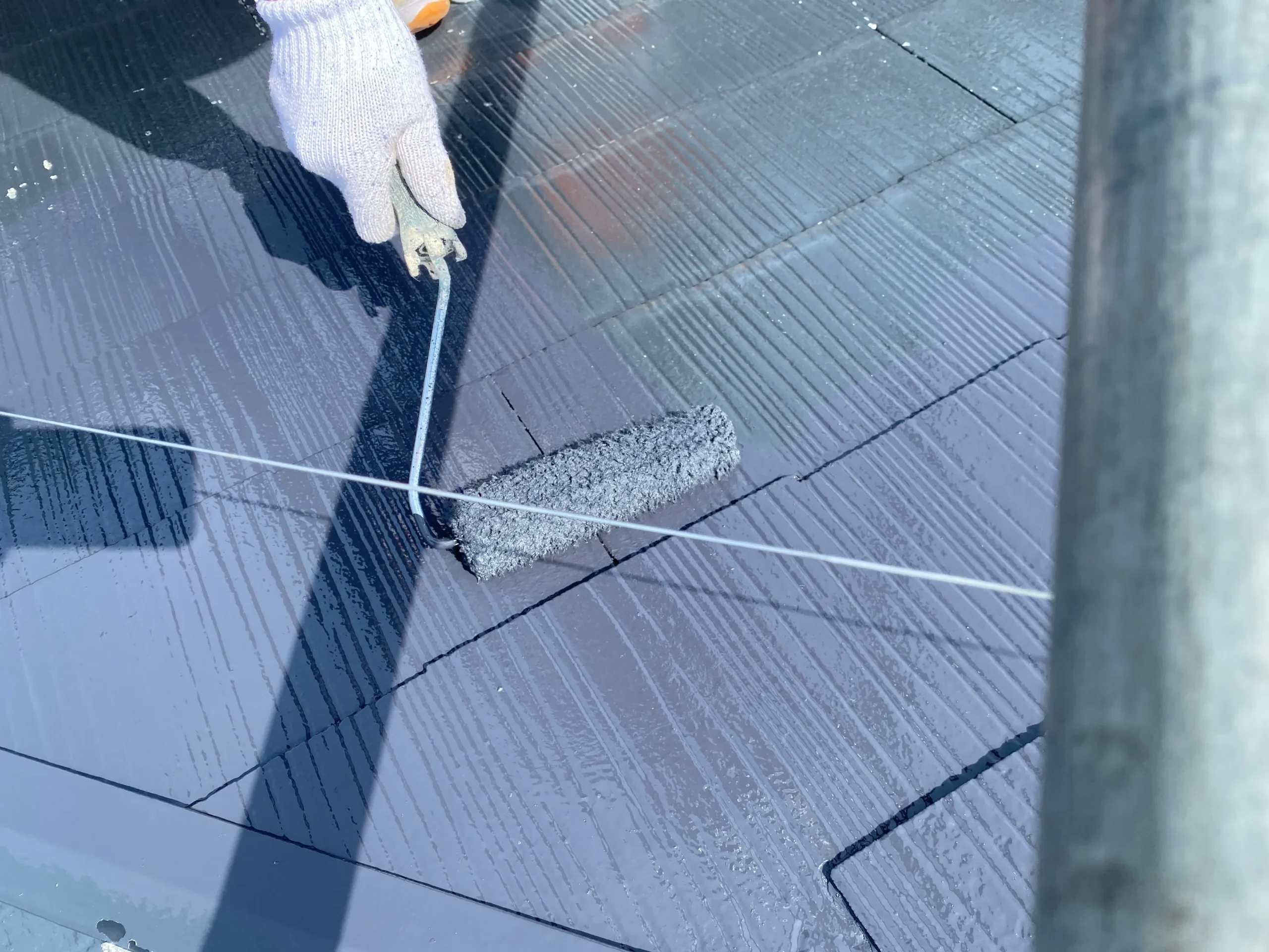 佐賀市　外壁塗装　屋根塗装　サニー建設商事　塗るばい　新生　2023年4月18日　屋根　中塗り