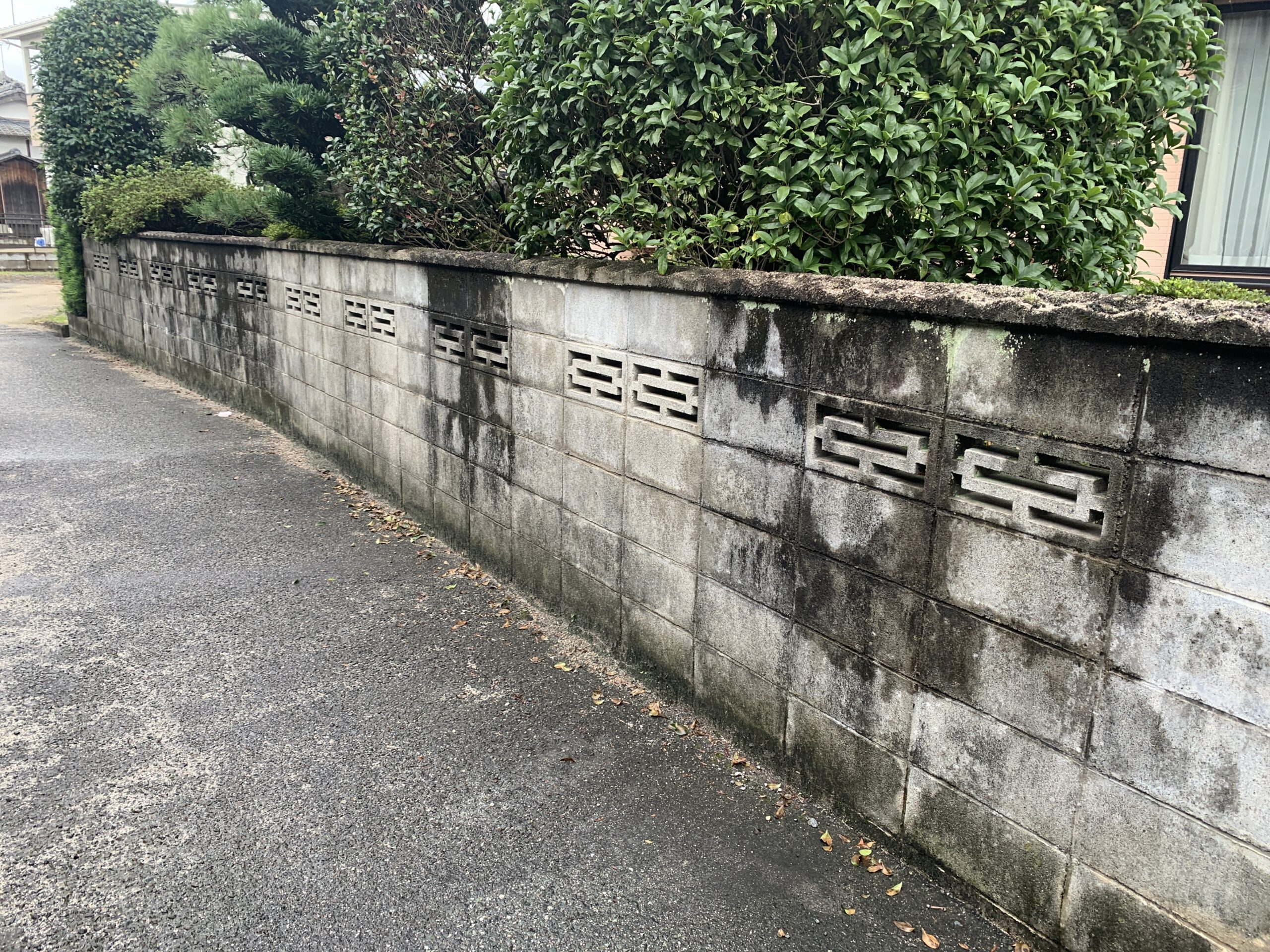 佐賀市　外壁塗装　さにけん　サニケン　塗るばい　サニー建設商事　施工事例　ビフォーアフター　塀