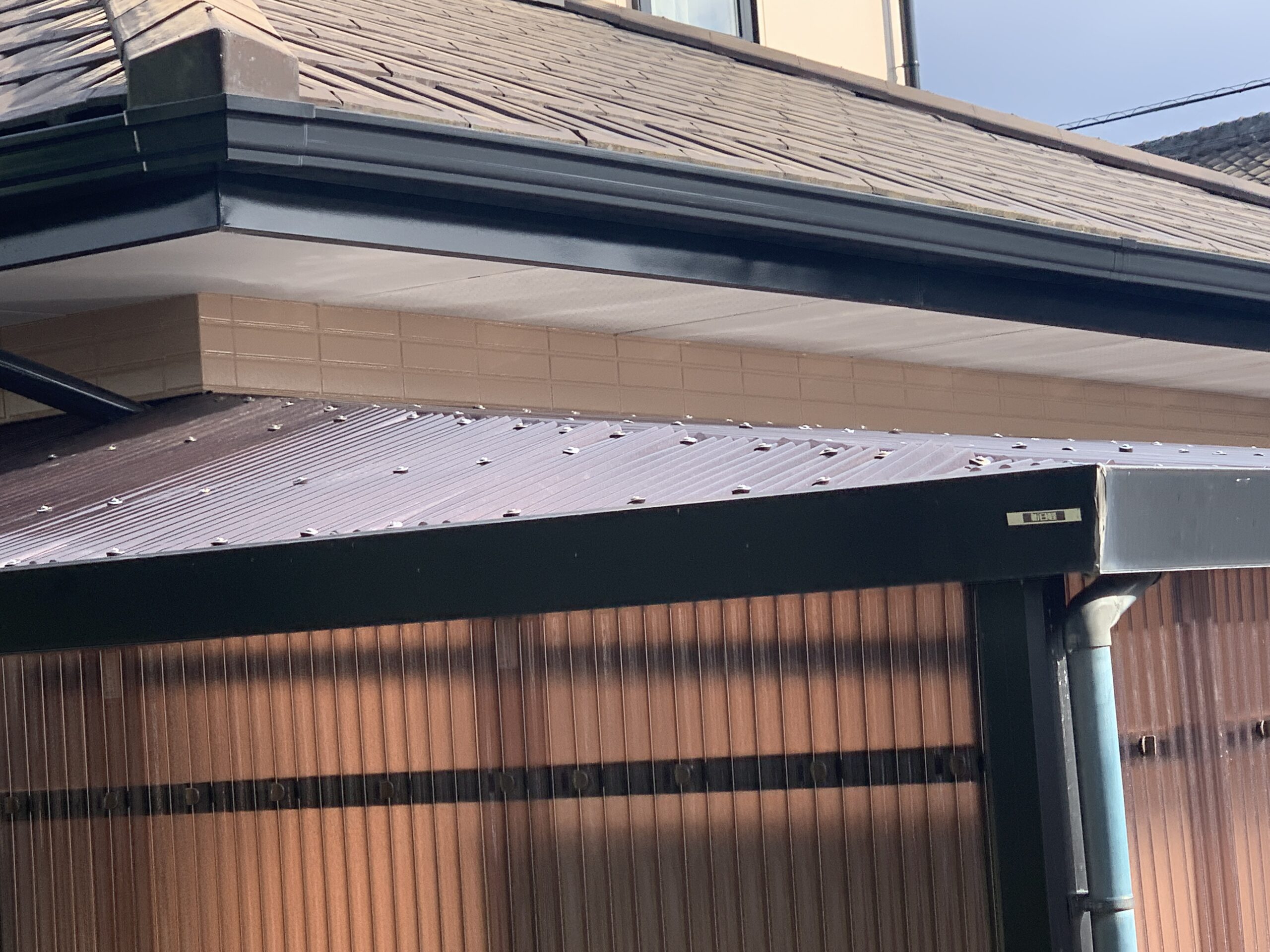 佐賀市　外壁塗装　さにけん　サニケン　塗るばい　サニー建設商事　施工事例　ビフォーアフター　波板